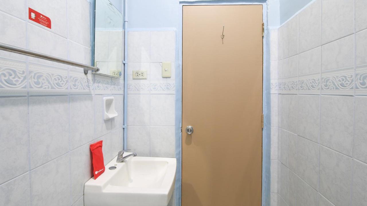 Reddoorz @ Kassel North Caloocan Экстерьер фото