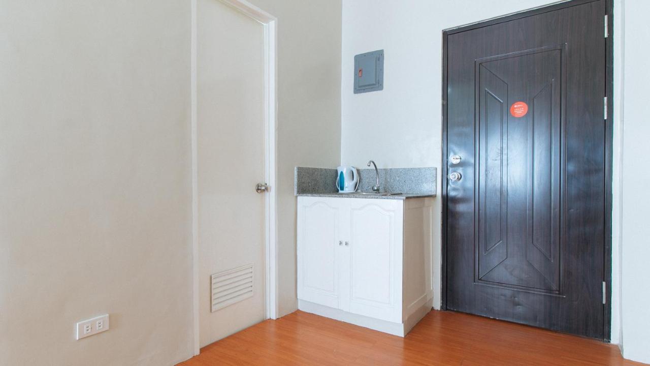 Reddoorz @ Kassel North Caloocan Экстерьер фото